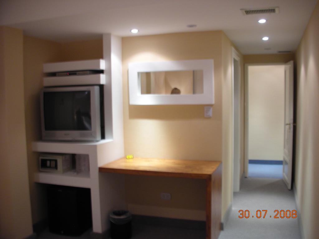 Euskadi Hotel General Pico Room photo
